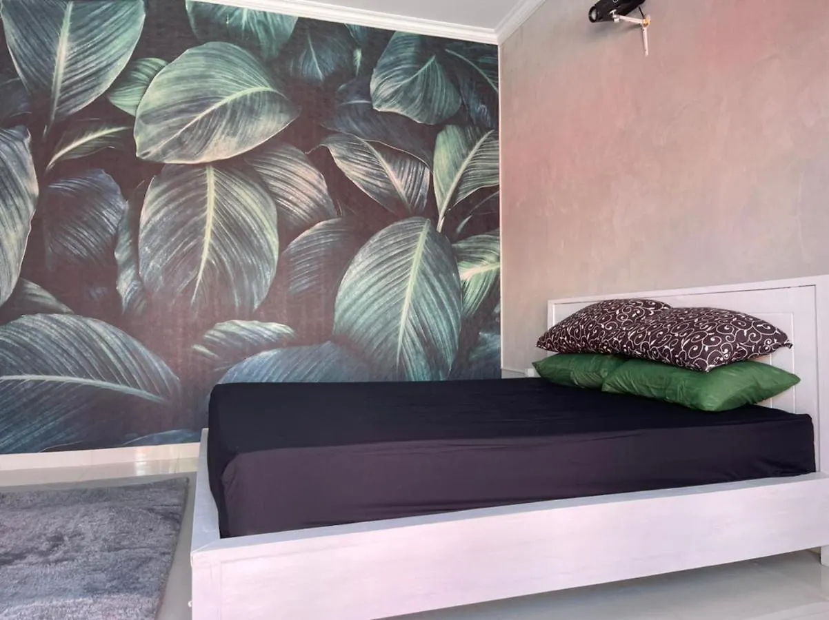 Casa Colorida Canggu - Tropical Selfie Paradise Villa